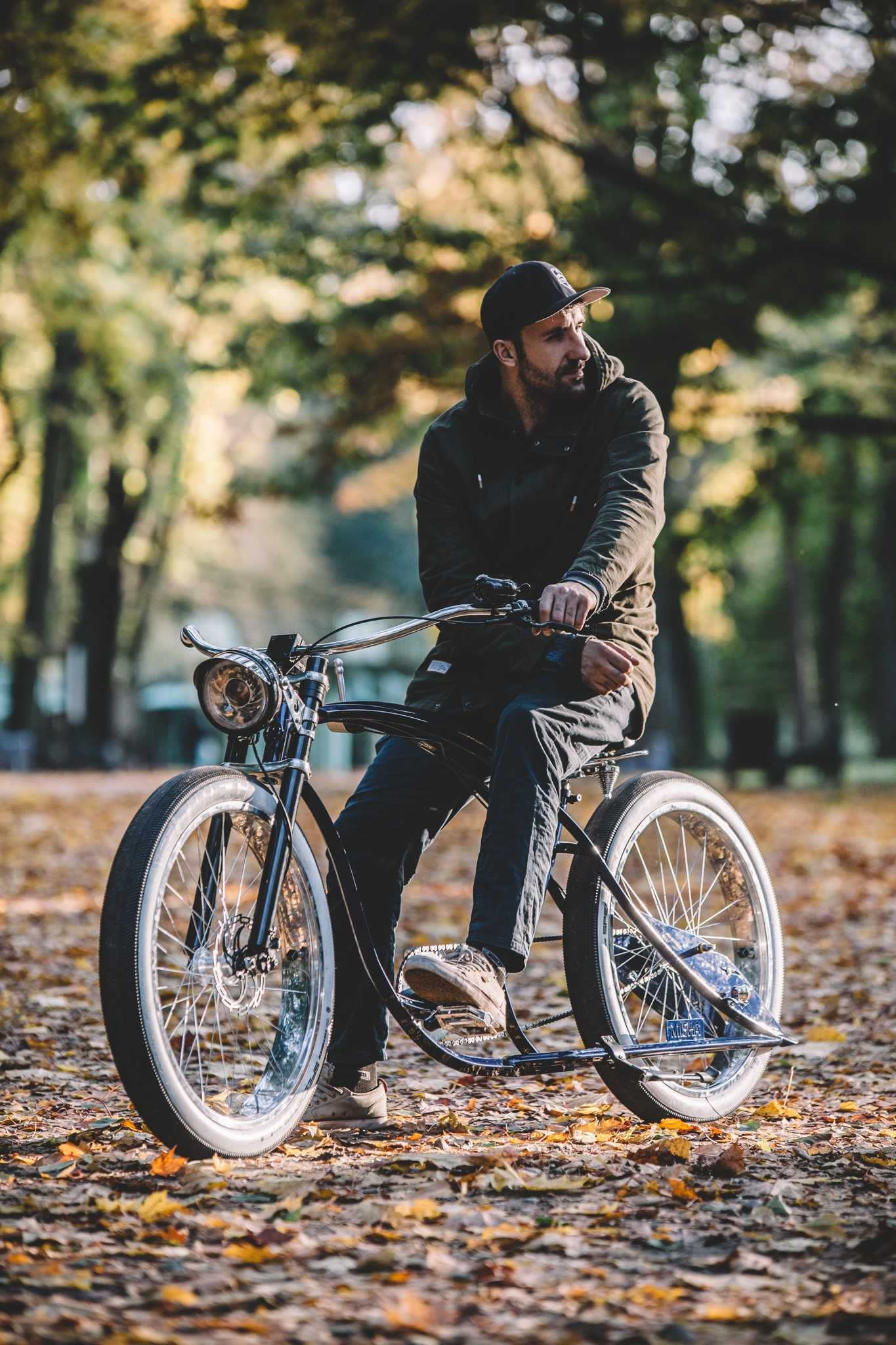 Adrian Łucejko on Puros bike